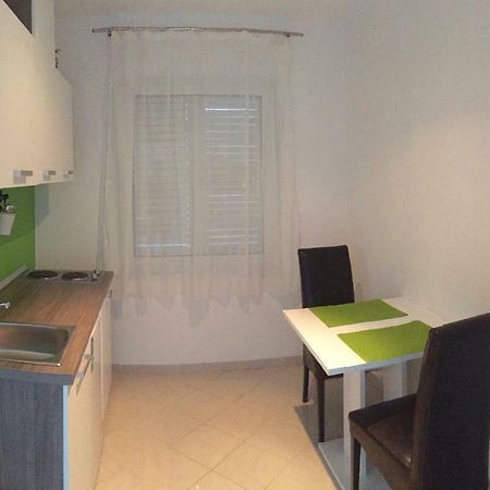 Apartmani Irena Jezevac Krk Town Exterior foto